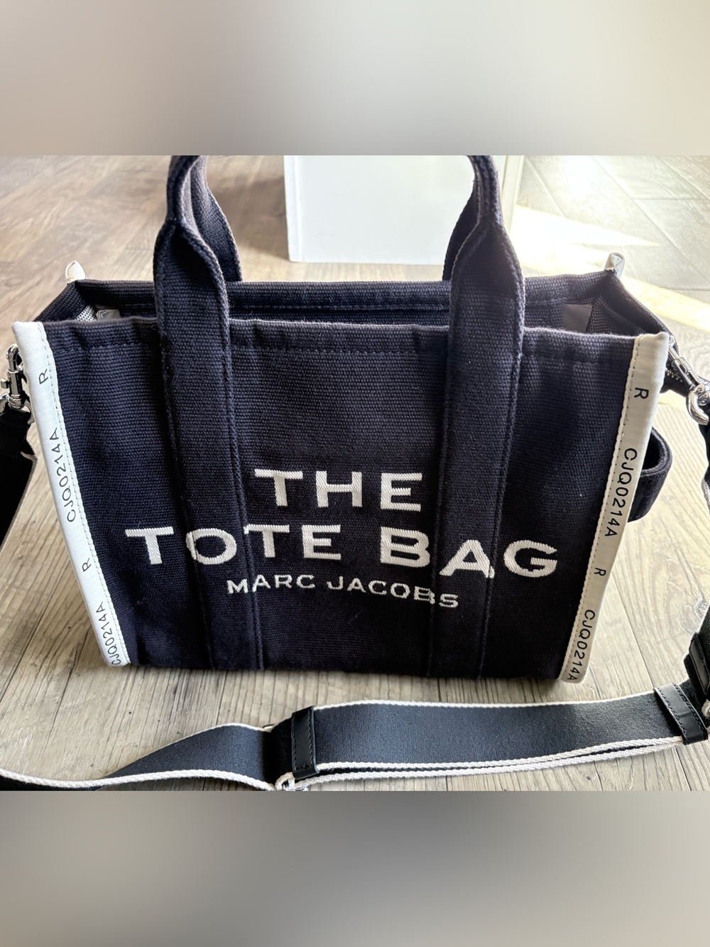 Marc Jacobs The Tote Bag
